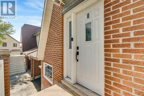 28 Foxacre Row, Brampton, ON 