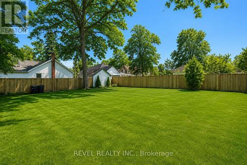 44 Parkside Drive, Barrie, ON 