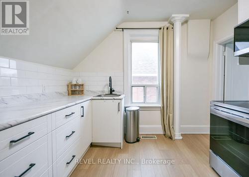 44 Parkside Drive, Barrie, ON 