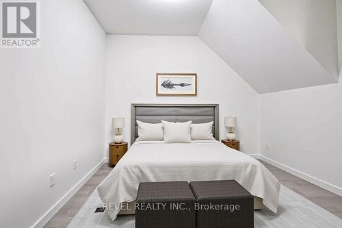 44 Parkside Drive, Barrie, ON 