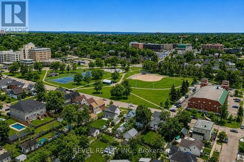 44 Parkside Drive, Barrie, ON 