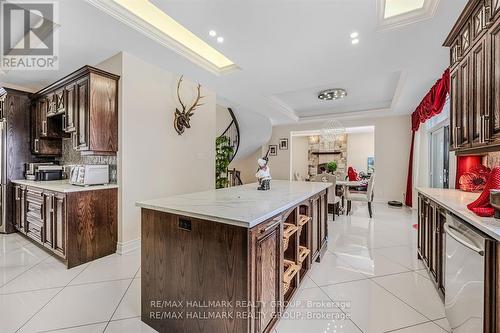 699 Ballycastle Crescent, Ottawa, ON - Indoor Photo Showing Kitchen