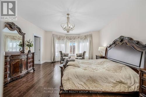 699 Ballycastle Crescent, Ottawa, ON - Indoor Photo Showing Bedroom