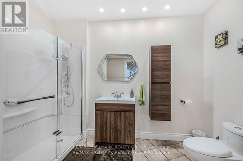 699 Ballycastle Crescent, Ottawa, ON - Indoor Photo Showing Bathroom