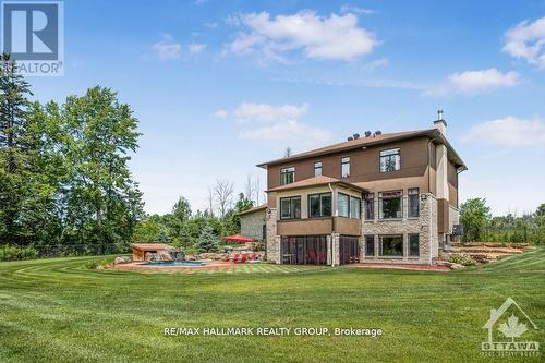 699 Ballycastle Crescent, Ottawa, ON - Outdoor