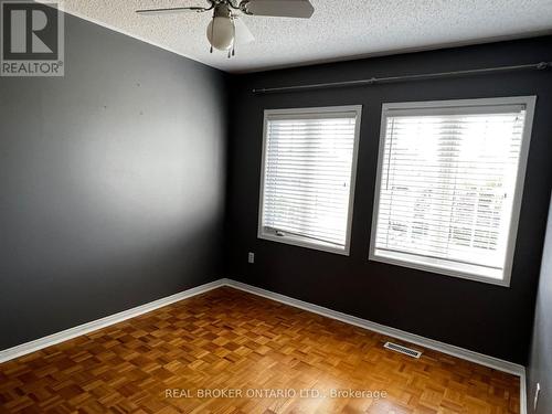 7315 Lowville Heights, Mississauga, ON - Indoor Photo Showing Other Room