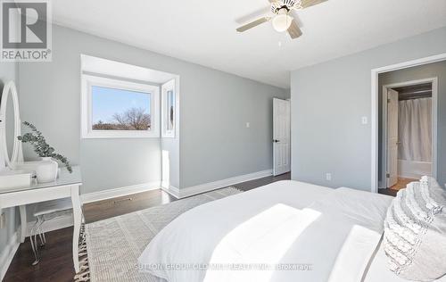 1433 Andros Boulevard, Mississauga, ON - Indoor Photo Showing Bedroom