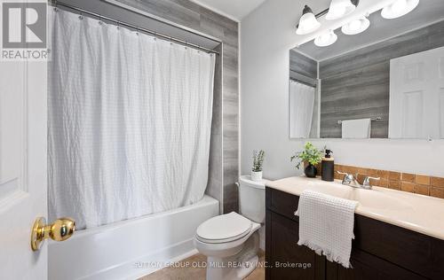 1433 Andros Boulevard, Mississauga, ON - Indoor Photo Showing Bathroom
