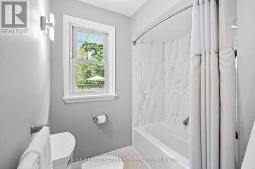 1589 Crediton Parkway, Mississauga, ON - Indoor Photo Showing Bathroom