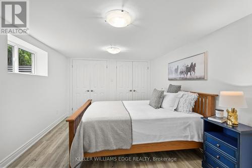 1589 Crediton Parkway, Mississauga, ON - Indoor Photo Showing Bedroom