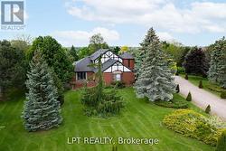 6 FENTON WAY  Brampton, ON L6P 0P5