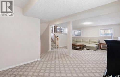 403 Bronson Crescent, Saskatoon, SK - Indoor