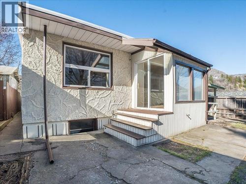 2172 Second Avenue, Trail, BC - Outdoor With Exterior