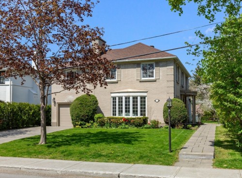 1765 Ch. Caledonia  Mont-Royal, QC H3R 2W8