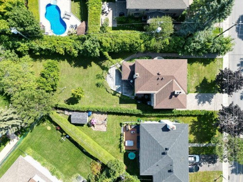 Photo aérienne - 1765 Ch. Caledonia, Mont-Royal, QC - Outdoor With View