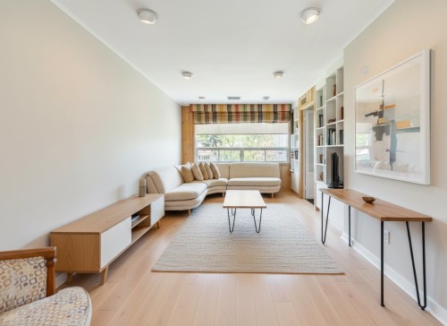 Salle familiale - 1765 Ch. Caledonia, Mont-Royal, QC - Indoor