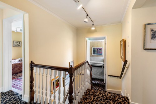 Hall d'entrée/Vestibule - 1765 Ch. Caledonia, Mont-Royal, QC - Indoor Photo Showing Other Room