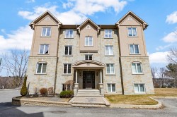 301-600 Place du Sommet Saint-Jérôme, QC J7Y 5L1