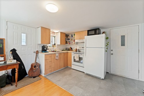 Autre - 69  - 73 Rue De La Rivière, Bedford - Ville, QC - Indoor Photo Showing Kitchen