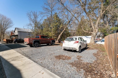 Stationnement - 69  - 73 Rue De La Rivière, Bedford - Ville, QC - Outdoor