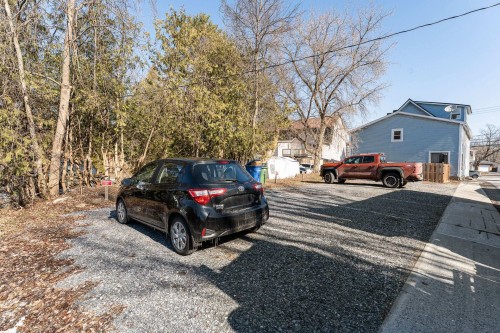 Stationnement - 69  - 73 Rue De La Rivière, Bedford - Ville, QC - Outdoor