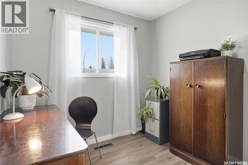 17 Malta Crescent, Saskatoon, SK - Indoor Photo Showing Office