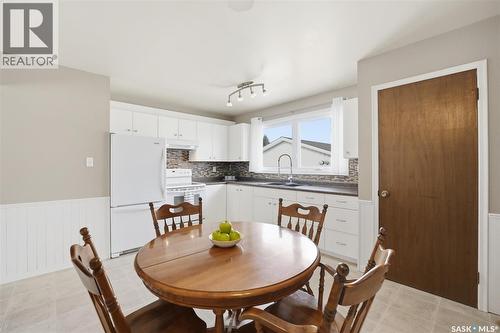 17 Malta Crescent, Saskatoon, SK - Indoor Photo Showing Dining Room