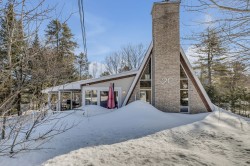 20 Rue des Catamarans Fossambault-Sur-Le-Lac, QC G3N 2C5