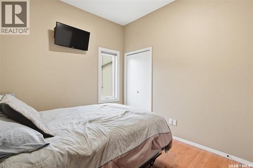 6719 Maplecrest Place, Regina, SK - Indoor Photo Showing Bedroom