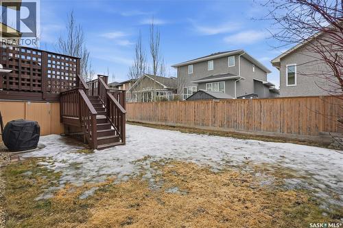 6719 Maplecrest Place, Regina, SK - Outdoor