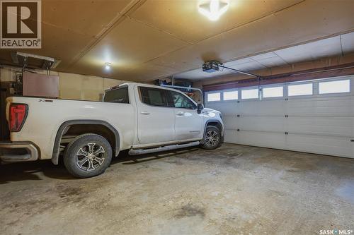 6719 Maplecrest Place, Regina, SK - Indoor Photo Showing Garage
