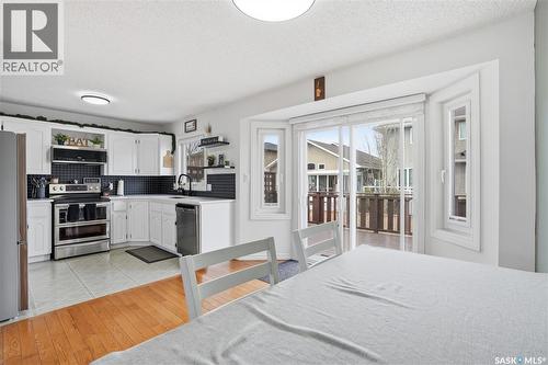 6719 Maplecrest Place, Regina, SK - Indoor Photo Showing Kitchen