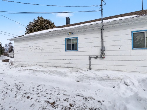 Cour - 12 3E Avenue E., Rouyn-Noranda, QC - Outdoor
