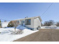 148 des Pins ST  Shippagan, NB E8S 1K2