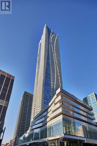 1511 - 1 BLOOR STREET E  Toronto, ON M4W 0A8
