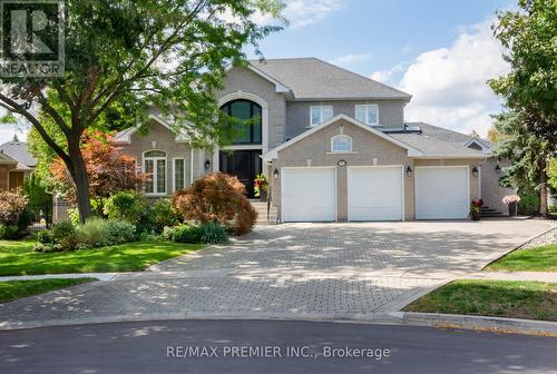90 SHAMROCK CRESCENT  Vaughan, ON L4H 1A3