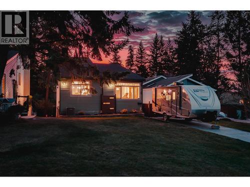 610 GLENEAGLES Drive  Kamloops, BC V2E 1Z1