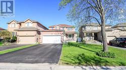 62 BIRCHWOOD DRIVE Barrie, ON L4M 6X8