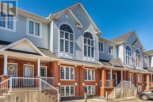 242 GERSHWIN PRIVATE  Ottawa, ON K2H 1G5