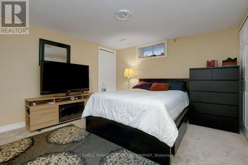 2424 Heaton Avenue, Ottawa, ON - Indoor Photo Showing Bedroom
