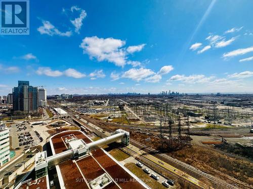 2205 - 101 SUBWAY CRESCENT  Toronto, ON M9B 6K4