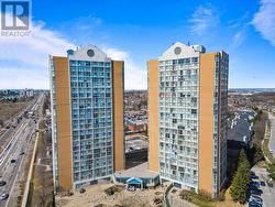 1013 - 35 TRAILWOOD DRIVE  Mississauga, ON L4Z 3L6