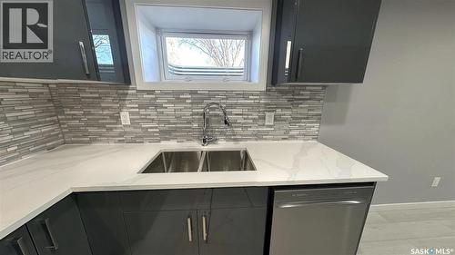 1607 9Th Avenue N, Saskatoon, SK - Indoor Photo Showing Kitchen With Upgraded Kitchen