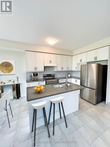 66 Aviron Crescent, Welland, ON - Indoor Photo Showing Kitchen With Double Sink
