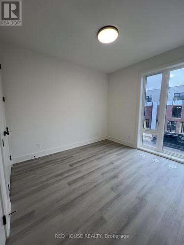 120 Everett Common, St. Catharines, ON - Indoor Photo Showing Other Room