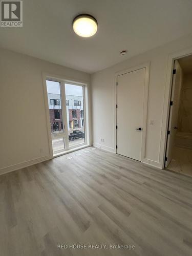 120 Everett Common, St. Catharines, ON - Indoor Photo Showing Other Room