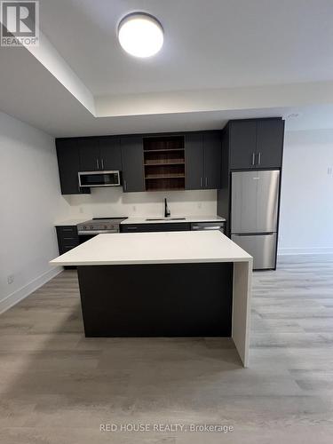 120 Everett Common, St. Catharines, ON - Indoor Photo Showing Kitchen