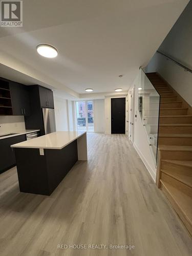 120 Everett Common, St. Catharines, ON - Indoor