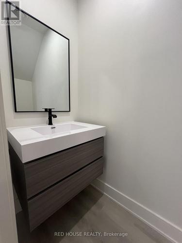 120 Everett Common, St. Catharines, ON - Indoor Photo Showing Bathroom