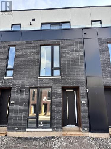138 Everett Common, St. Catharines, ON - Outdoor With Exterior
